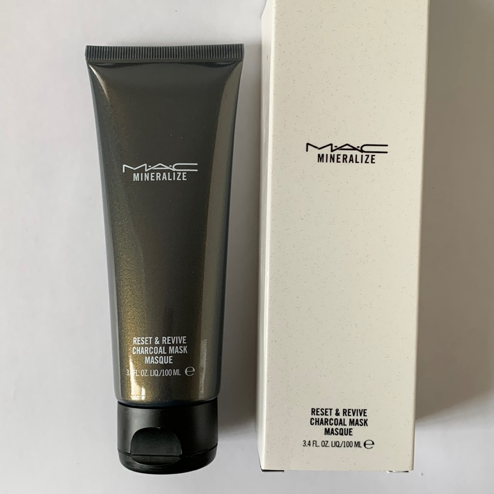 MAC charcoal mask NEW